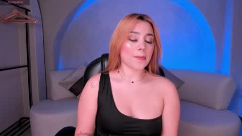 Snapshot of samanthaklein_ chatting on 09-23-25, 02:47 Samantha Klein online show from 09-23-25, 02:47