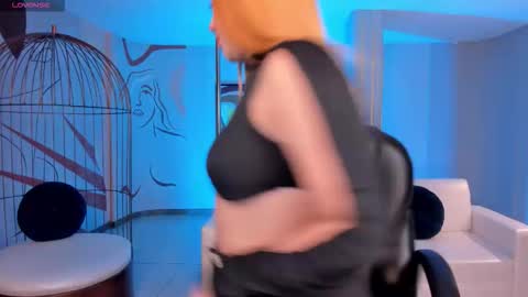 Snapshot of samanthaklein_ chatting on 10-04-25, 03:04 Samantha Klein online show from 10-04-25, 03:04