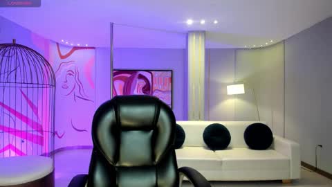 Snapshot of samanthaklein_ chatting on 11-11-25, 03:06 Samantha Klein online show from 11-11-25, 03:06