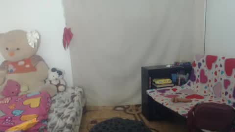 Snapshot of samanthakler17 chatting on 12-31-24, 11:09 samantha online show from 12-31-24, 11:09