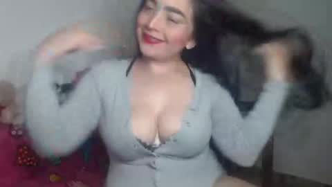 Snapshot of samanthakler17 chatting on 02-10-25, 04:19 samantha online show from 02-10-25, 04:19