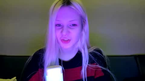 Snapshot of samanthamiasnik1 chatting on 01-02-25, 10:22 Samantha online show from 01-02-25, 10:22