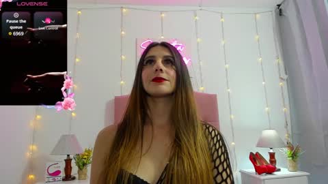 Snapshot of samanthamillher1 chatting on 01-03-25, 12:33 Samy  online show from 01-03-25, 12:33