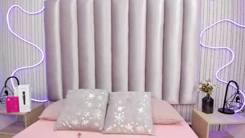 Alejandra  online show from 12-20-25, 12:23