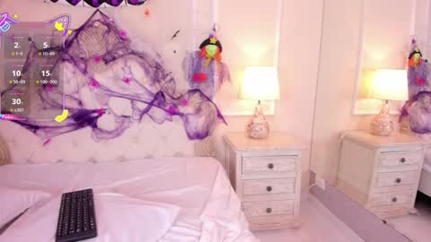 Samantha  online show from 10-26-25, 01:28