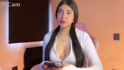 Snapshot of samara_lam chatting on 02-02-25, 03:28 Sammy  online show from 02-02-25, 03:28