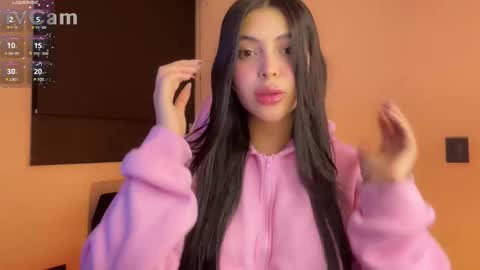 Snapshot of samara_lam chatting on 02-20-25, 08:06 Sammy  online show from 02-20-25, 08:06