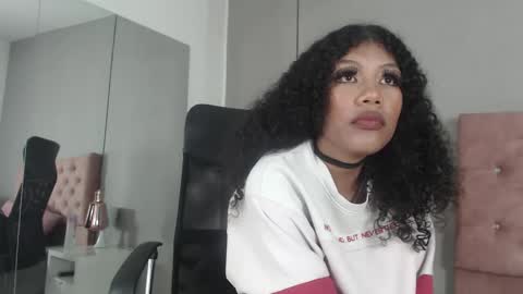 Snapshot of samaragrey18 chatting on 02-19-25, 03:39 samaragrey18 online show from 02-19-25, 03:39