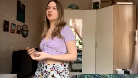 Sophia online show from 10-23-25, 12:59