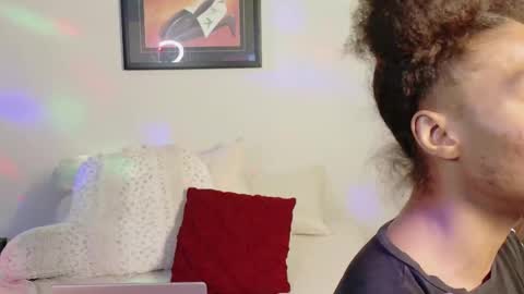 Yaya online show from 02-18-25, 10:38