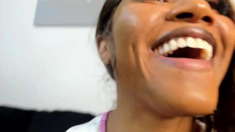 Yaya online show from 03-09-25, 11:14