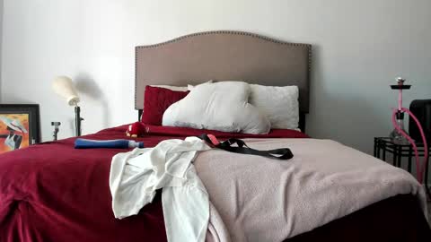 Yaya online show from 09-08-25, 08:52