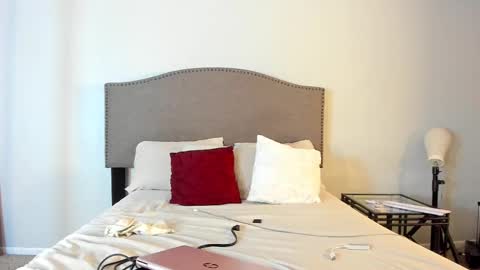 Yaya online show from 10-05-25, 11:35