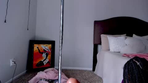 Yaya online show from 10-21-25, 06:19