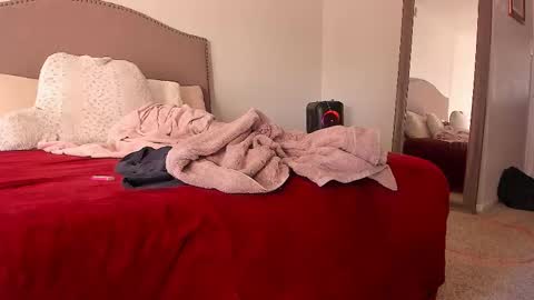 Snapshot of samatha1998 chatting on 02-07-26, 10:35 Yaya online show from 02-07-26, 10:35