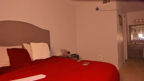 Snapshot of samatha1998 chatting on 03-05-26, 10:11 Yaya online show from 03-05-26, 10:11