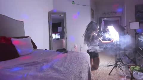 Yaya online show from 04-06-26, 04:46