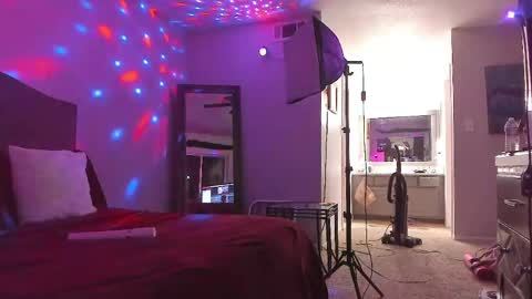 Yaya online show from 04-21-26, 08:09