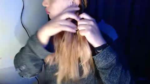 Snapshot of samatha_squirts chatting on 09-25-25, 10:30 samatha_squirts online show from 09-25-25, 10:30