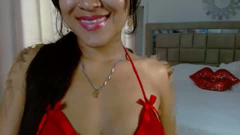 Snapshot of samathahottxxx chatting on 11-04-25, 08:41 Samantha online show from 11-04-25, 08:41