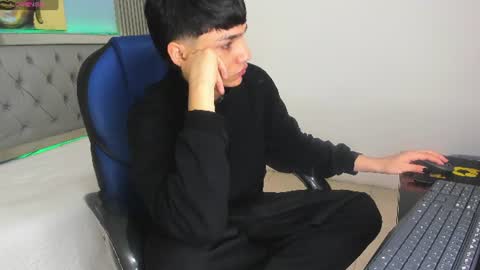 Sam online show from 06-24-26, 03:00