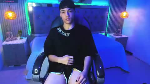 Sam online show from 06-25-26, 12:53