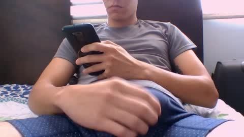 Snapshot of samblaze_21 chatting on 04-01-26, 12:50 samblade online show from 04-01-26, 12:50