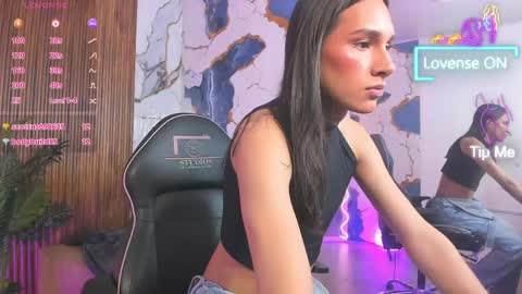 Snapshot of samcielo_tay chatting on 04-25-26, 02:36 sam online show from 04-25-26, 02:36