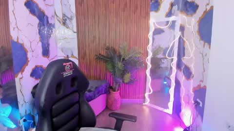 Snapshot of samcielo_tay chatting on 05-11-26, 03:01 sam online show from 05-11-26, 03:01