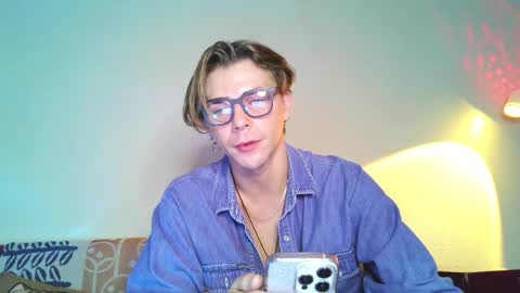 Snapshot of samgorgeous chatting on 05-11-26, 02:45 Fansly - Top4fans online show from 05-11-26, 02:45