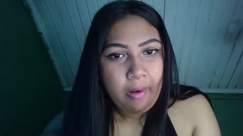 Snapshot of samiah768293 chatting on 05-27-26, 05:26 samiah768293 online show from 05-27-26, 05:26