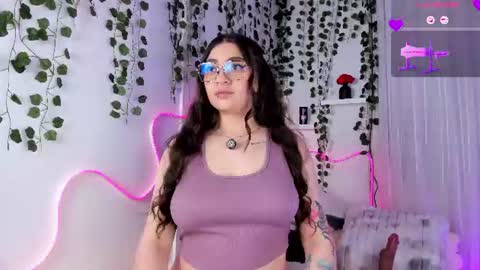 Snapshot of samii_evans chatting on 07-04-26, 04:07 samii evans online show from 07-04-26, 04:07