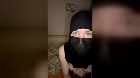 Snapshot of samira_queen chatting on 07-08-26, 10:03 samira queen online show from 07-08-26, 10:03
