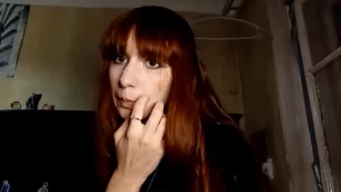 Snapshot of samiravilmont chatting on 10-08-25, 03:20 Mira online show from 10-08-25, 03:20