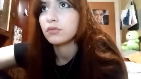 Snapshot of samiravilmont chatting on 11-13-25, 04:50 Mira online show from 11-13-25, 04:50