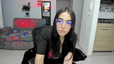 Snapshot of samismith77 chatting on 03-11-26, 01:55 SARA online show from 03-11-26, 01:55