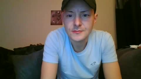 Snapshot of samlatty007 chatting on 01-11-25, 08:21 sexy lad looking for fun online show from 01-11-25, 08:21