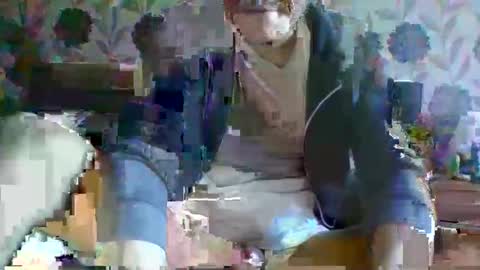Snapshot of samlatty007 chatting on 12-05-25, 01:31 sexy lad looking for fun online show from 12-05-25, 01:31