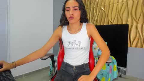 Samantha online show from 11-19-25, 02:44