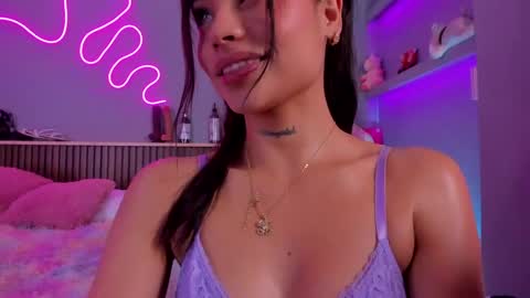 Snapshot of sammy__rose chatting on 05-13-26, 09:22 Sammy Rose online show from 05-13-26, 09:22