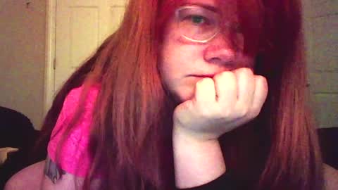 Snapshot of sammy_lyn chatting on 06-15-26, 09:55 Sam online show from 06-15-26, 09:55