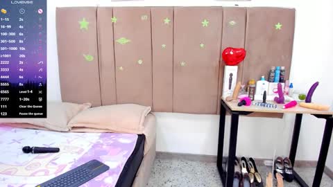 Snapshot of sammy_mature_ chatting on 02-11-25, 06:08 Sammy online show from 02-11-25, 06:08