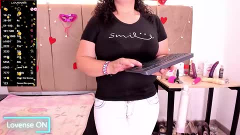 Snapshot of sammy_mature_ chatting on 10-10-25, 02:32 Sammy online show from 10-10-25, 02:32