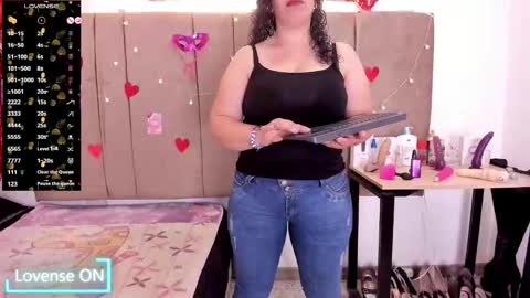 Snapshot of sammy_mature_ chatting on 10-15-25, 09:48 Sammy online show from 10-15-25, 09:48