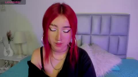 Snapshot of sammy_roseee chatting on 05-16-26, 05:23 Sammy Rose online show from 05-16-26, 05:23