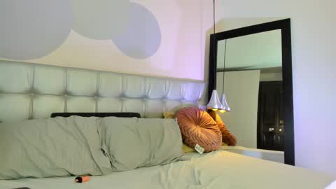 Axel online show from 03-11-25, 09:26