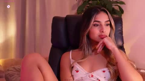 Snapshot of sammylaszlow chatting on 09-12-25, 02:33 Sammy online show from 09-12-25, 02:33