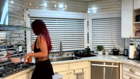 SammyandViolet online show from 09-21-25, 02:02