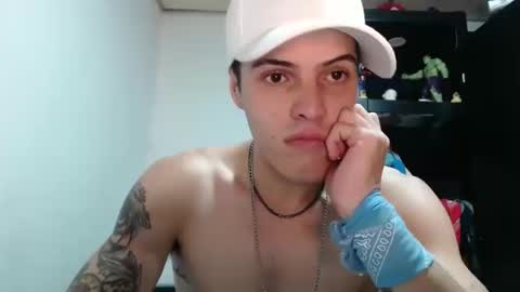 sammy model independiente online show from 10-15-25, 01:28