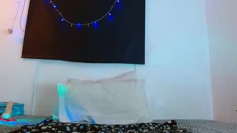 Samantha ferrer online show from 02-06-25, 06:08